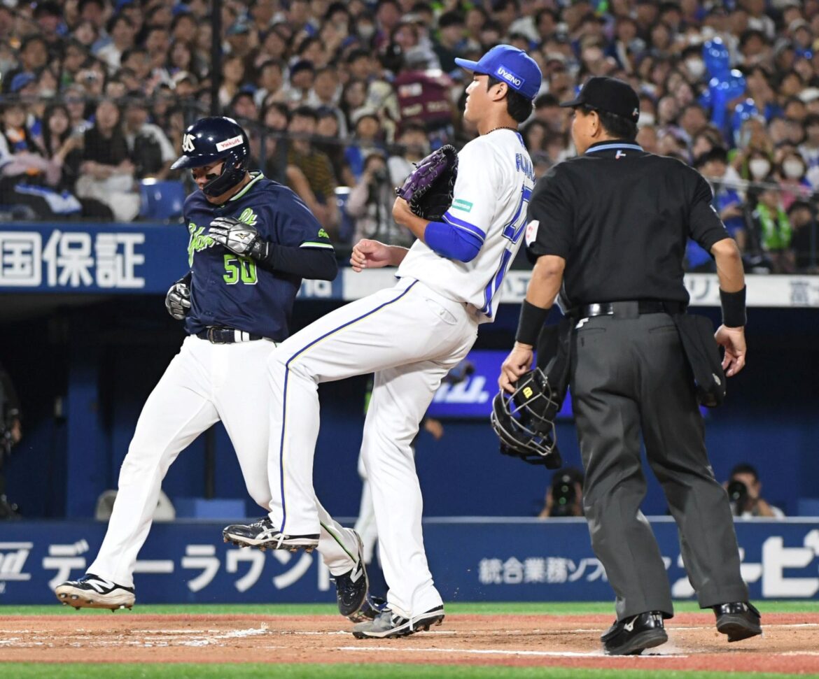 DeNA・藤浪晋太郎 CSでの救援登板に不安を残す1回2失点 打者の背後を通過する大暴投も(デイリースポーツ) – Yahoo!ニュース – Yahoo!ニュース DeNA・藤浪晋太郎 CSでの救援登板に不安を残す1回2失点 打者の背後を通過する大暴投も(デイリースポーツ) - Yahoo!ニュース - Yahoo!ニュース