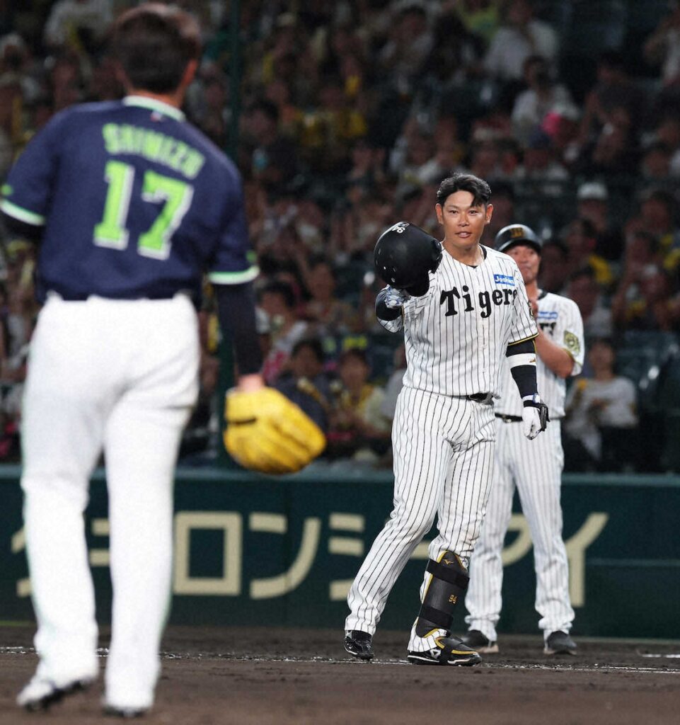 阪神・原口 涙こらえて引退セレモニー「どうなるか分からない命を」19年に大腸がん 病院関係者にも感謝（スポニチアネックス） - Yahoo!ニュース - Yahoo!ニュース