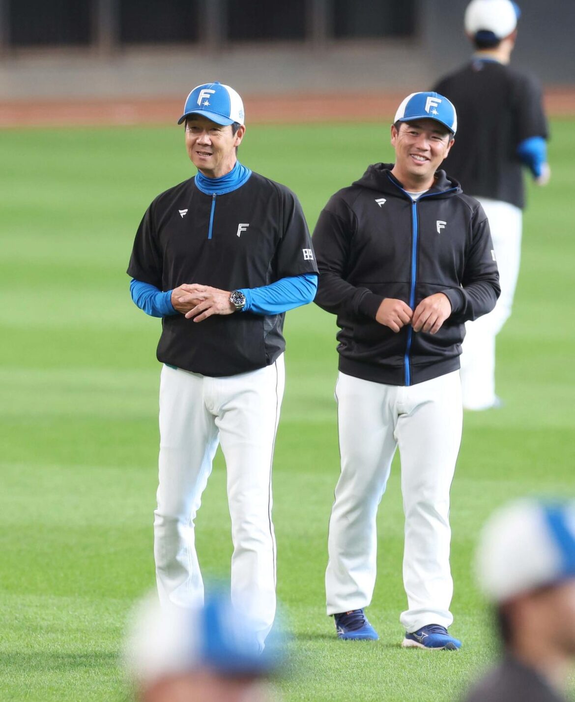 【日本ハム】八木打撃コーチが帰ってきた!「ファンの方も横断幕とかつくってくれてありがたい」(日刊スポーツ) – Yahoo!ニュース – Yahoo!ニュース 【日本ハム】八木打撃コーチが帰ってきた!「ファンの方も横断幕とかつくってくれてありがたい」(日刊スポーツ) - Yahoo!ニュース - Yahoo!ニュース