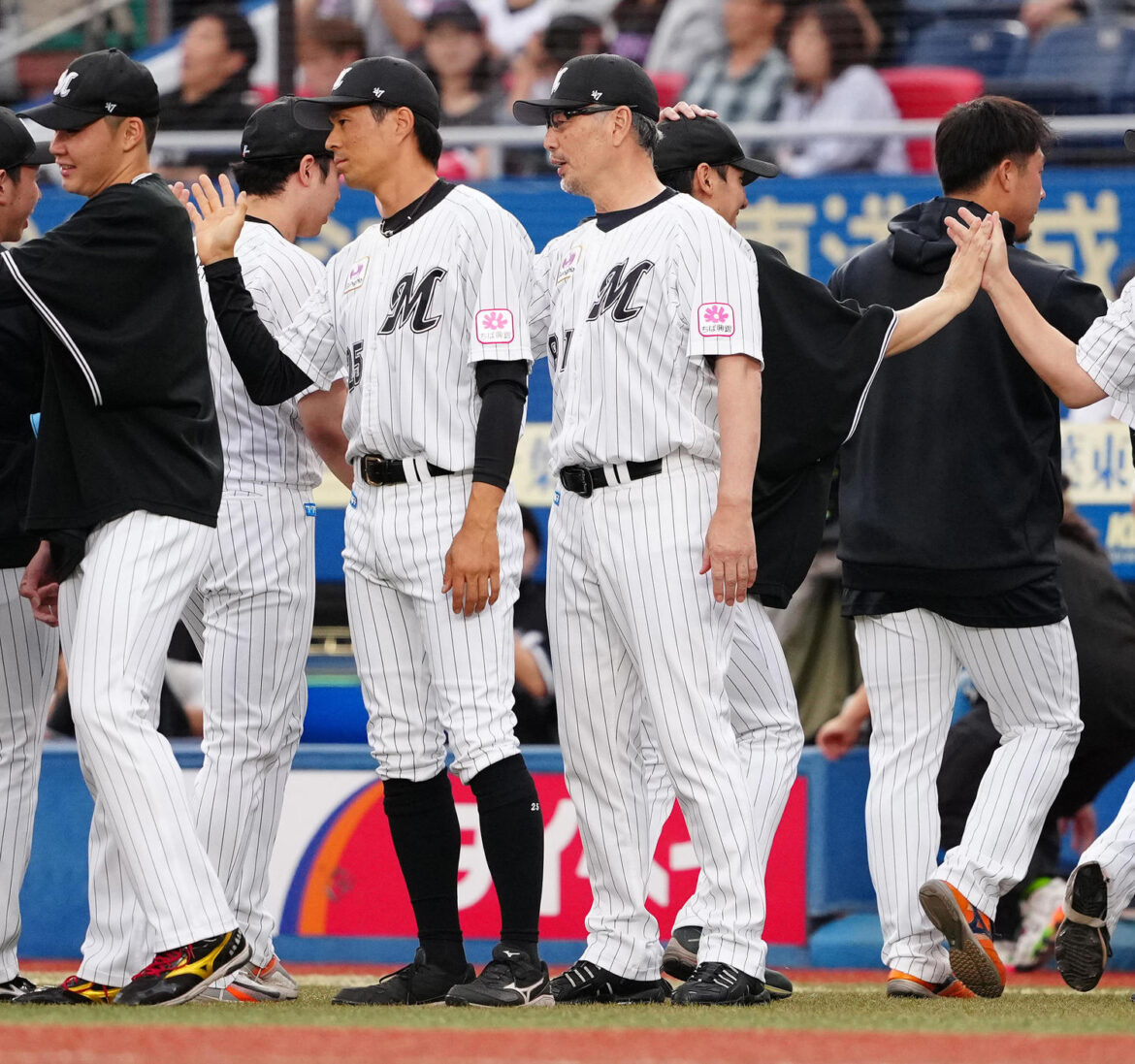 【ロッテ】投手戦制す ５投手無失点リレーに吉井監督「若いリリーバーがしっかり抑えてくれた」（日刊スポーツ） - Yahoo!ニュース - Yahoo!ニュース