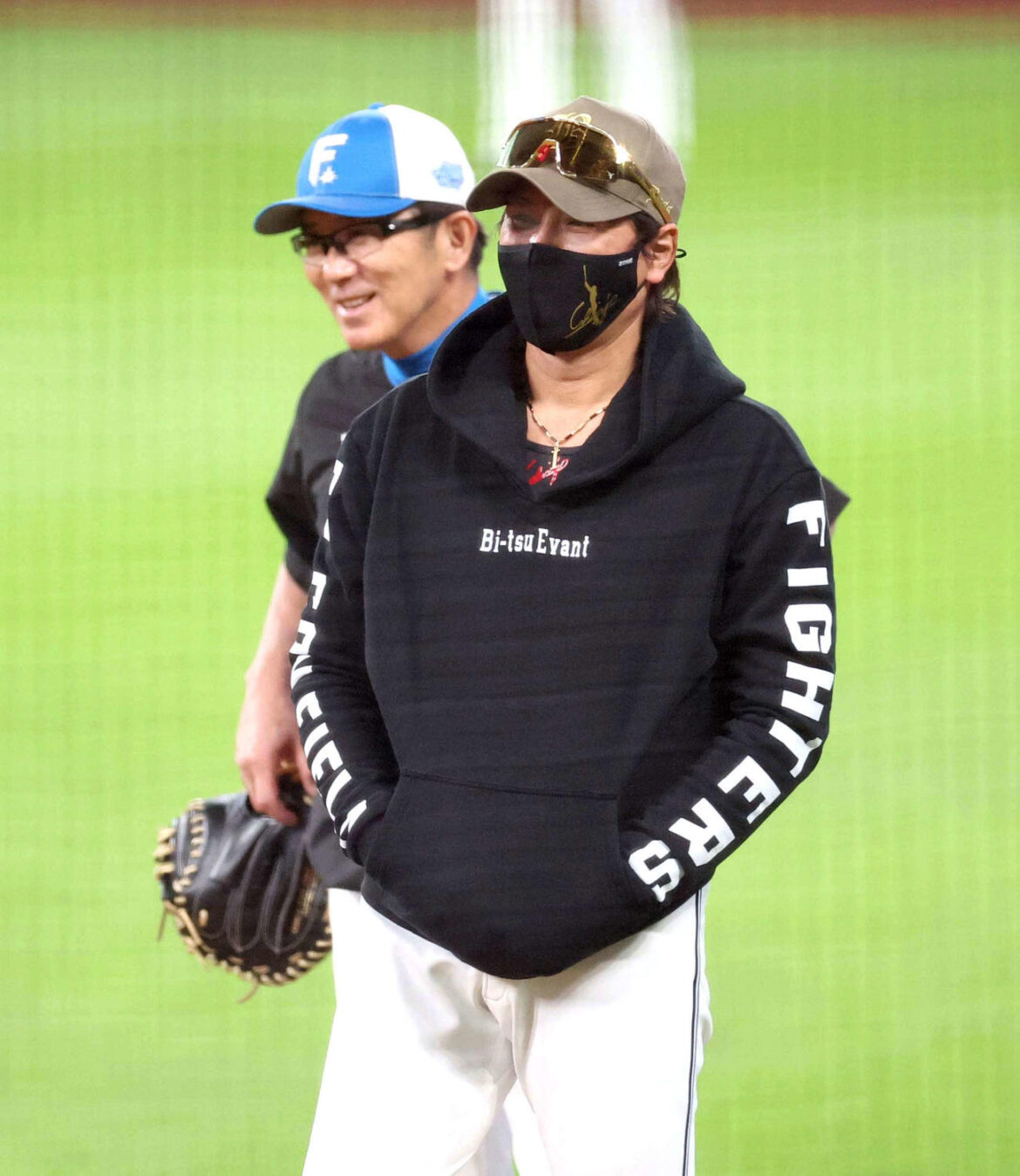 【日本ハム】新庄監督「フロントは『頭おかしいよ』と思ってるかも」続投に感謝、優勝で恩返し（日刊スポーツ） - Yahoo!ニュース - Yahoo!ニュース