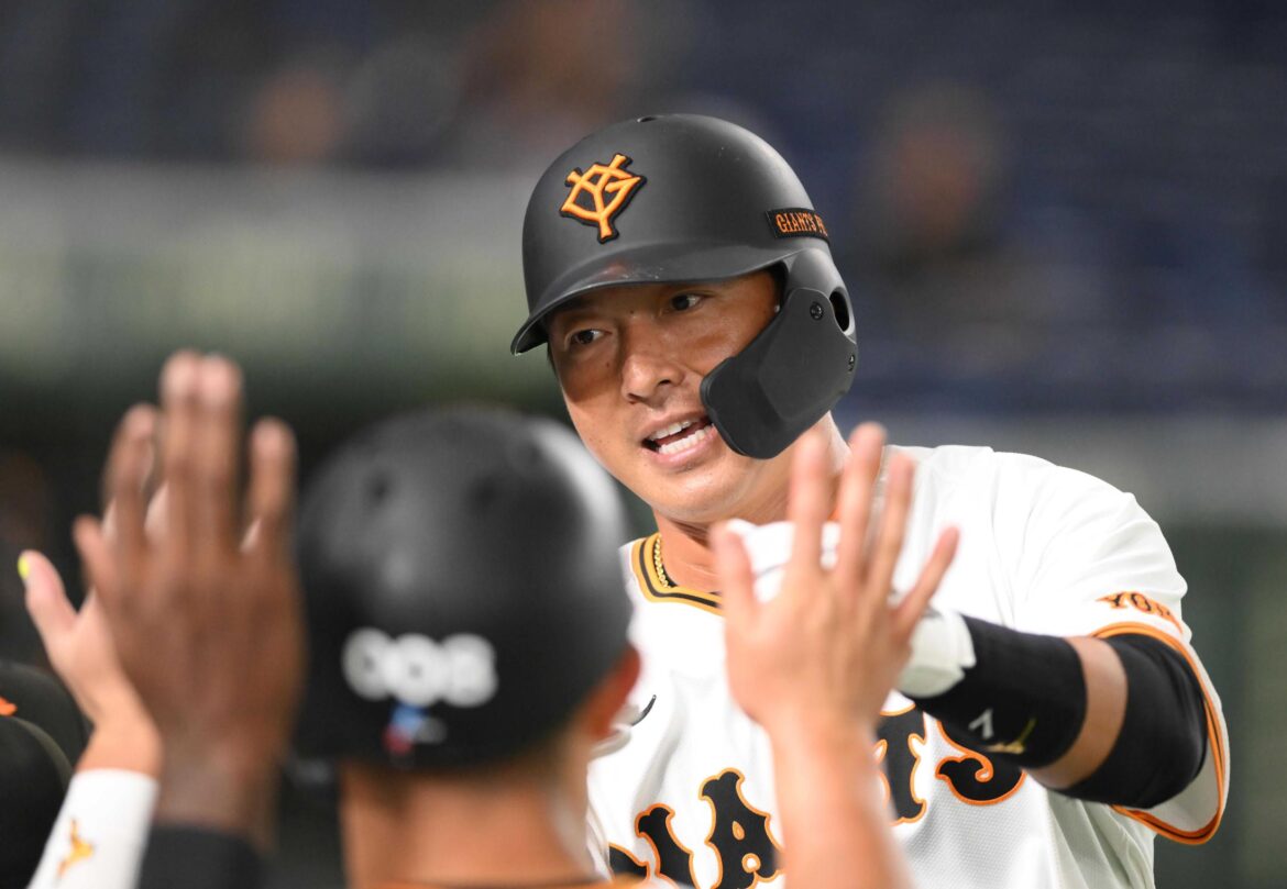 巨人 ＣＳ切り札万全 阿部監督「代打の戦力」長野が二塁打 “二刀流”平内２回０封（デイリースポーツ） - Yahoo!ニュース - Yahoo!ニュース