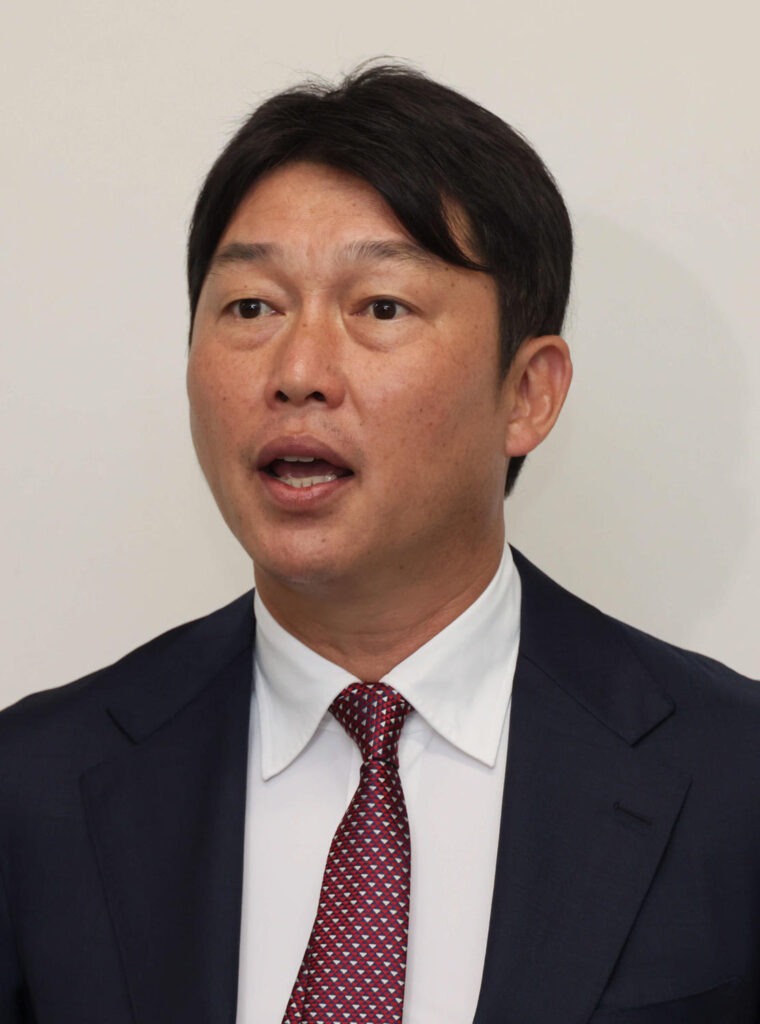 【広島】新井監督が最終戦後挨拶を釈明「言葉足らずで心配をおかけし、この場を借りて謝りたい」(日刊スポーツ) – Yahoo!ニュース – Yahoo!ニュース 【広島】新井監督が最終戦後挨拶を釈明「言葉足らずで心配をおかけし、この場を借りて謝りたい」(日刊スポーツ) - Yahoo!ニュース - Yahoo!ニュース
