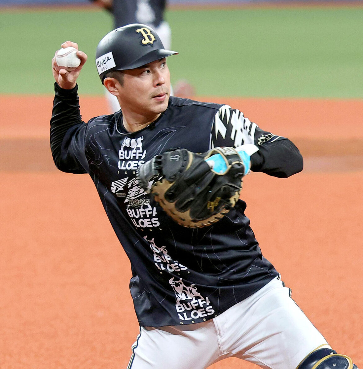 Kenya Wakatsuki sweating during defense practice (photographer: Hidenori Baba)