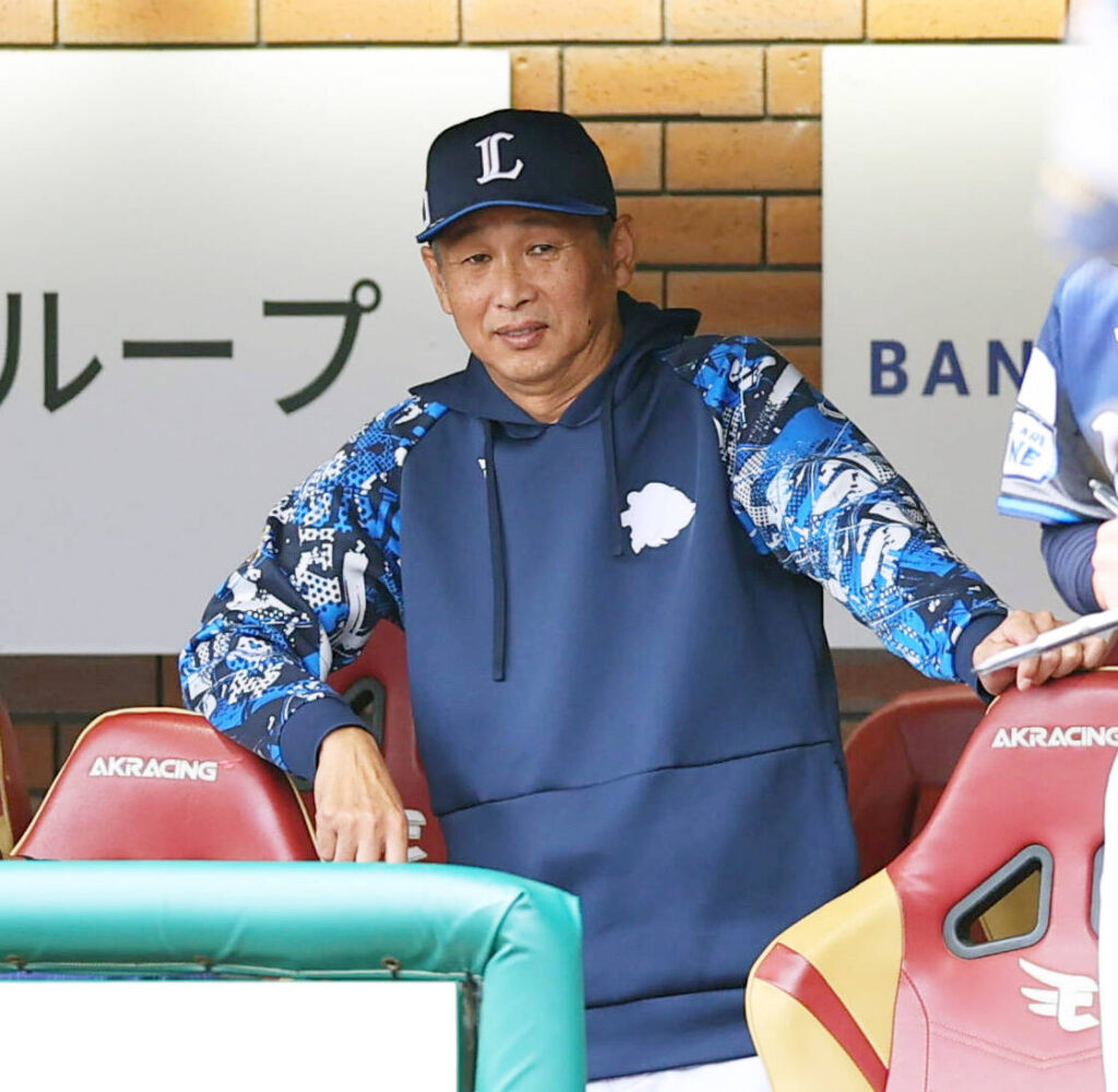 【西武】来季組閣を発表 黒田哲史氏と大引啓次氏が入れ替え 岡田雅利氏が３軍野手コーチに就任 辻竜太郎氏が２軍野手チーフコーチに（スポーツ報知） - Yahoo!ニュース - Yahoo!ニュース