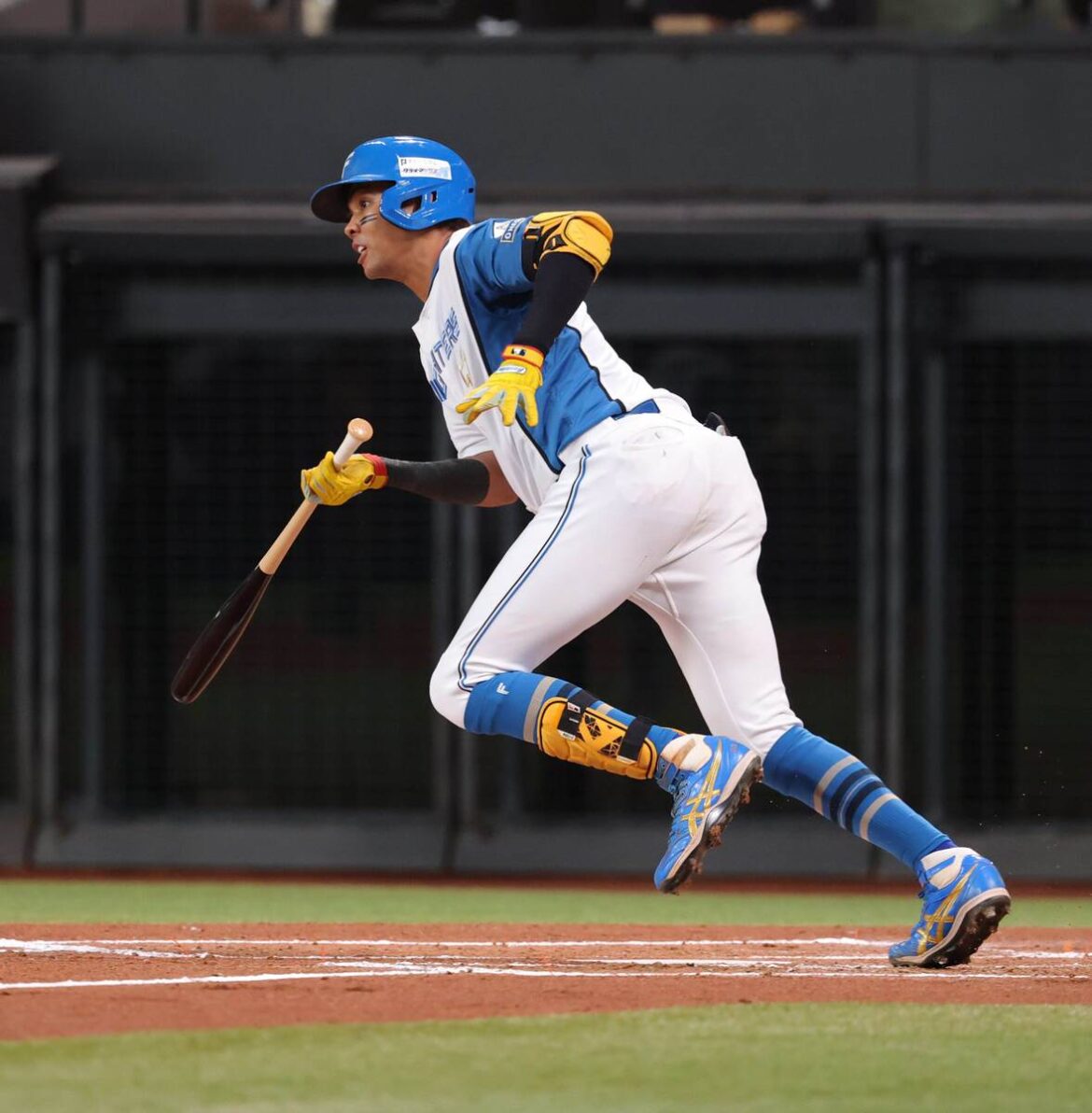 【パCS】2回に水谷瞬が同点打 勝てば2年連続CS最終ステージに進出決定(スポーツ報知) – Yahoo!ニュース – Yahoo!ニュース 【パCS】2回に水谷瞬が同点打 勝てば2年連続CS最終ステージに進出決定(スポーツ報知) - Yahoo!ニュース - Yahoo!ニュース