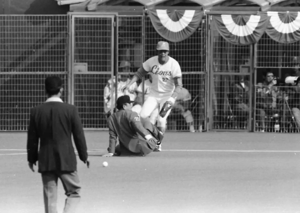 【平野謙　我が道13】「石ころ」に阻まれた?日本一　右翼線に転がるはずの打球がまさか… - スポニチ Sponichi Annex 野球