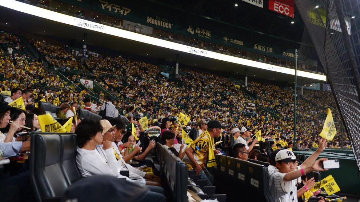 セCS舞台裏 DeNA、ファーストステージとは一変…完全アウェーな甲子園 横浜からの声援届け!(サンケイスポーツ) – Yahoo!ニュース – Yahoo!ニュース セCS舞台裏 DeNA、ファーストステージとは一変…完全アウェーな甲子園 横浜からの声援届け!(サンケイスポーツ) - Yahoo!ニュース - Yahoo!ニュース