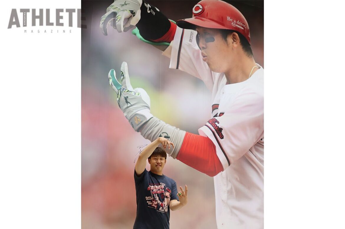 マツダ スタジアムグッズショップの巨大壁画に現れた「ここぞの小園」（アスリートマガジンWEB） - Yahoo!ニュース - Yahoo!ニュース