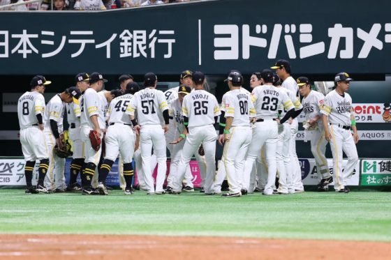 「聞き覚えある声だと思ったら…」 激闘CSで野球ファン発見「やっぱり良いな」 | Full-Count 「聞き覚えある声だと思ったら…」 激闘CSで野球ファン発見「やっぱり良いな」 | Full-Count