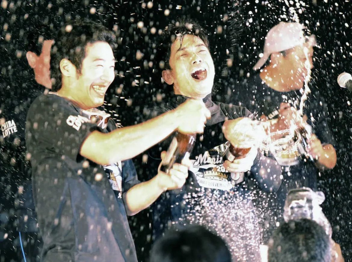 ロッテ　西岡剛氏1軍コーチとして入閣　サブロー新監督と10年日本一師弟コンビ　16年ぶり古巣復帰 - スポニチ Sponichi Annex 野球