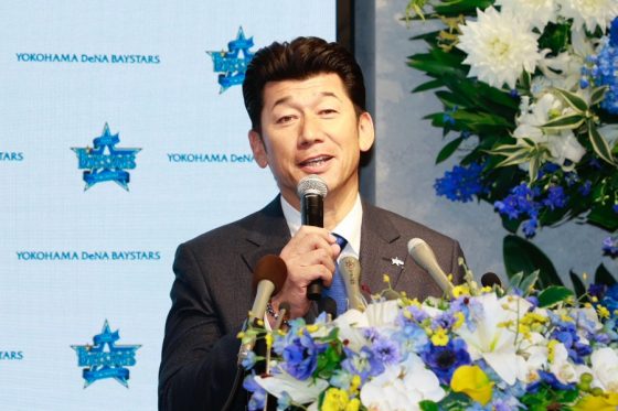三浦監督、退任会見で阪神に”異例の感謝” 甲子園で三浦コール「ビックリしました」 | Full-Count 三浦監督、退任会見で阪神に"異例の感謝" 甲子園で三浦コール「ビックリしました」 | Full-Count