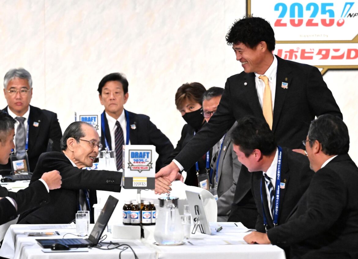ソフトバンク「調査は12球団で一番した自負はある」佐々木麟太郎の１位指名を説明 ＤｅＮＡとの競合は「入札があるとは思わなかった」（デイリースポーツ） - Yahoo!ニュース - Yahoo!ニュース