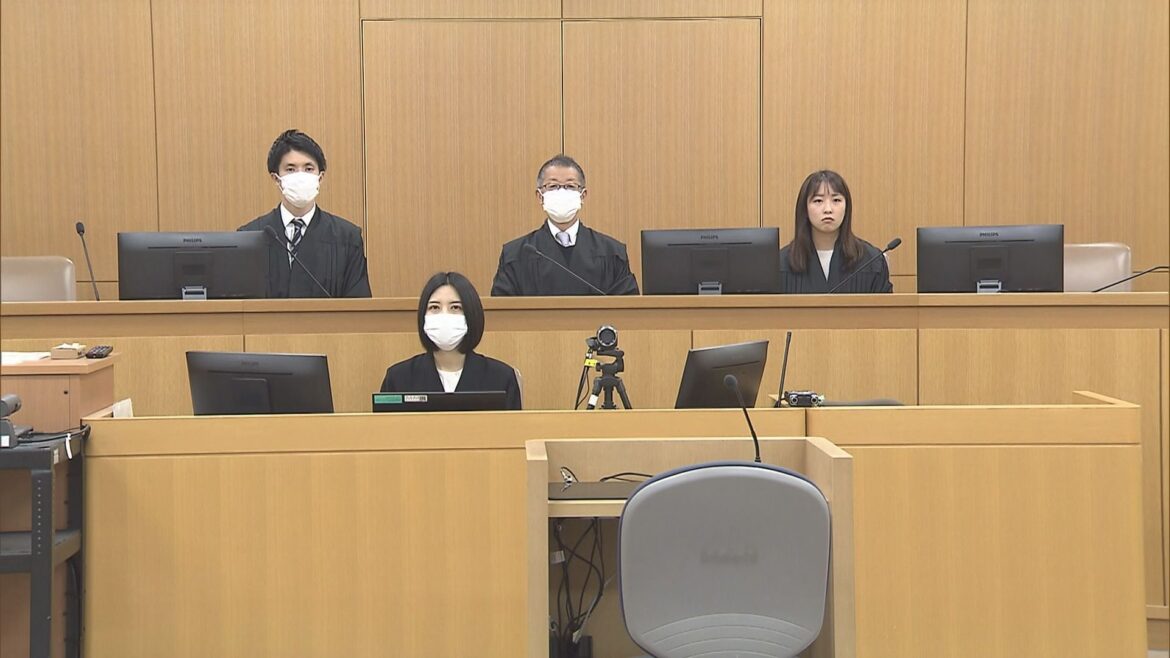 横浜市の路上で女性にわいせつな行為をした罪に問われている福岡ソフトバンクホークスの元選手の男(43) 初公判で起訴内容を一部否認 横浜地裁(TBS NEWS DIG Powered by JNN) 横浜市の路上で女性にわいせつな行為をした罪に問われている福岡ソフトバンクホークスの元選手の男(43) 初公判で起訴内容を一部否認 横浜地裁(TBS NEWS DIG Powered by JNN)