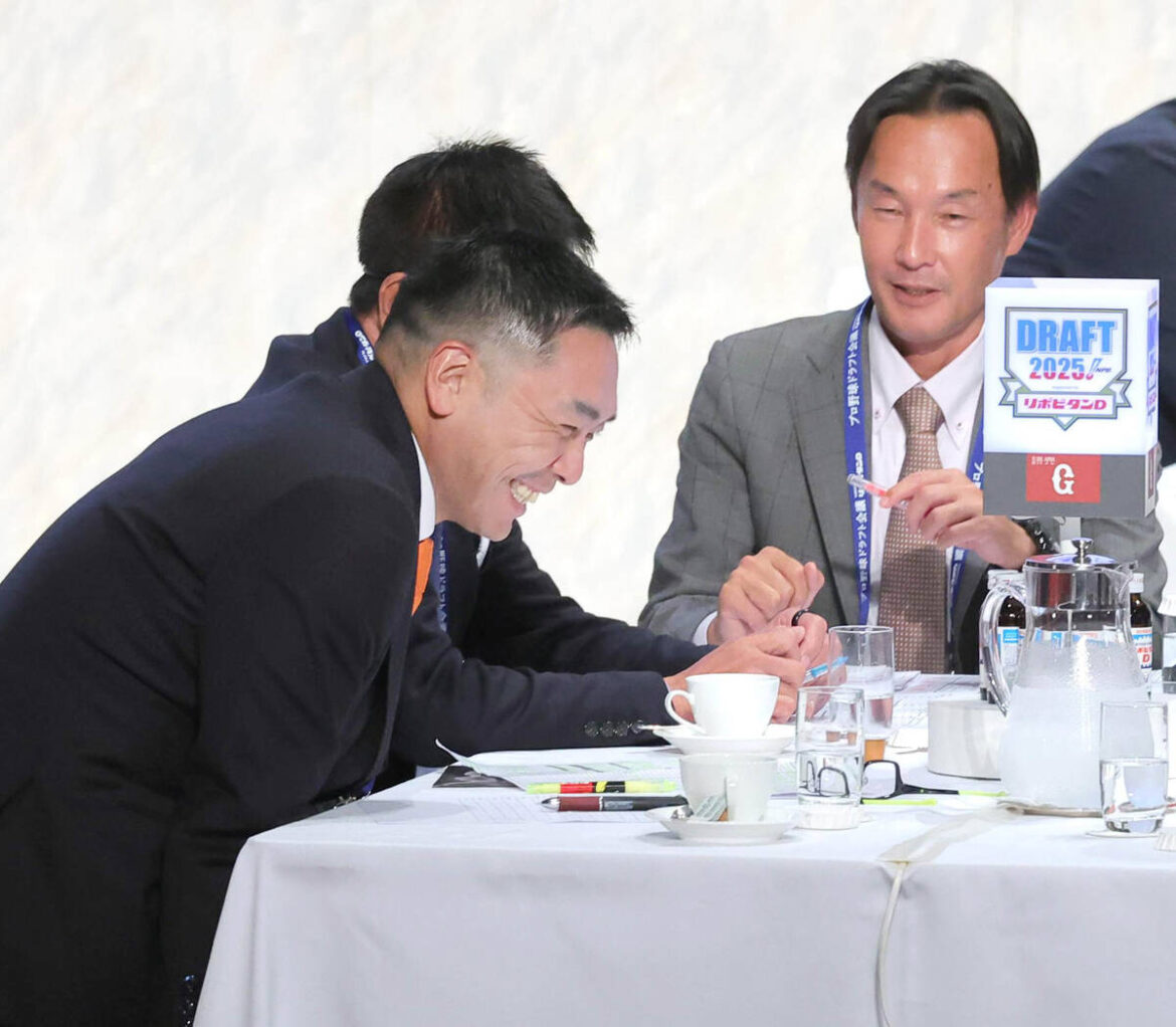 巨人・阿部監督「１００点満点」左投手２人指名した理由…昨年はドラフト上位３人内野手、今年は上位３人すべて投手（スポーツ報知） - Yahoo!ニュース - Yahoo!ニュース