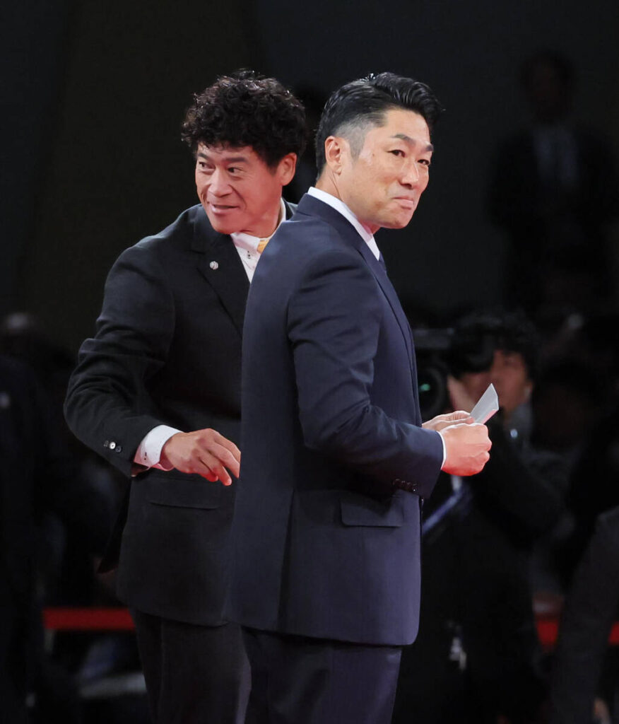 【DeNA】「入団しないと思う選手に入札はしない」リスク覚悟のドラフト戦略 佐々木麟太郎1位指名(スポーツ報知) – Yahoo!ニュース – Yahoo!ニュース 【DeNA】「入団しないと思う選手に入札はしない」リスク覚悟のドラフト戦略 佐々木麟太郎1位指名(スポーツ報知) - Yahoo!ニュース - Yahoo!ニュース