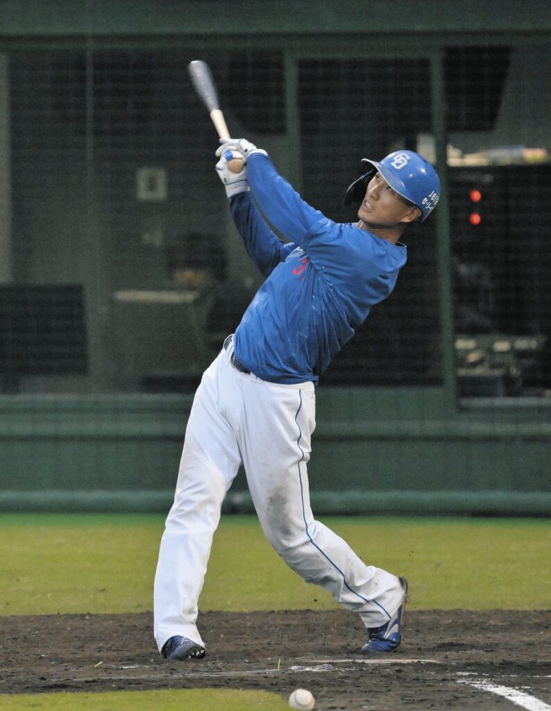 【中日2軍】森駿太、オレも続く!球界代表する大砲は2年目でファーム日本選手権MVP 1年目を支えてくれた落合2軍監督と頂点を:中日スポーツ・東京中日スポーツ – 中日新聞Web 打撃練習する森駿