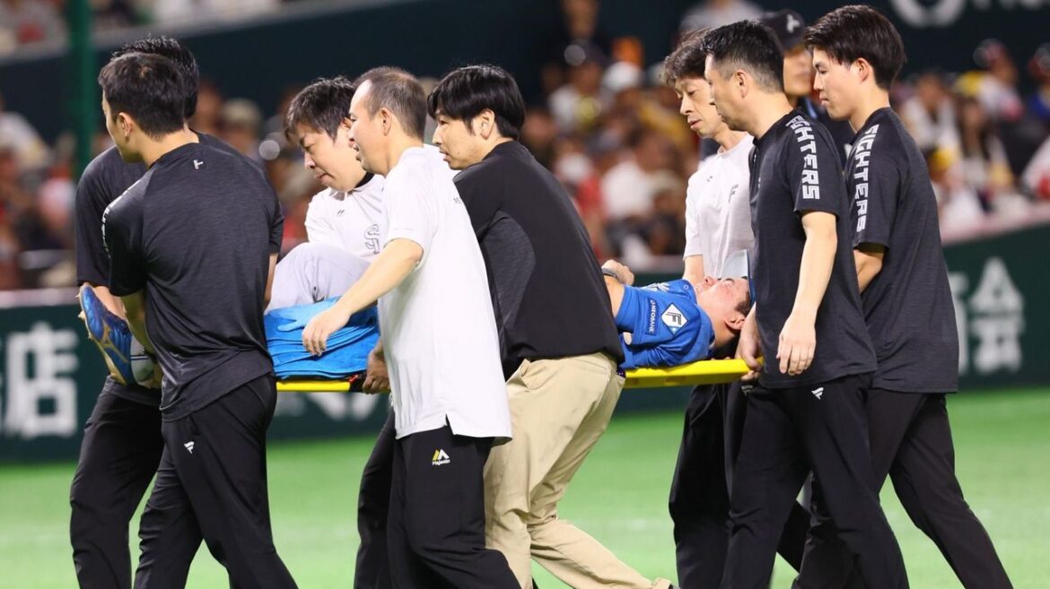 CSで2戦連続の担架搬送 球場騒然 - Yahoo!ニュース