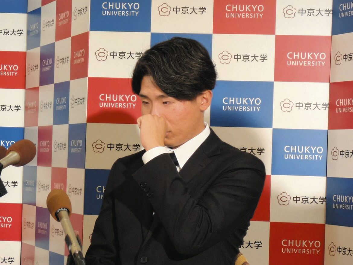 広島から7位で指名を受けた中京大の高木快大