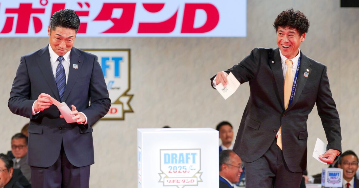 佐々木麟太郎「一本釣り」確信のはずが…ドラフト衝撃の競合指名“全ウラ側”ソフトバンクの周到な戦略と現場でわかった「意外な新事実」―2025年下半期読まれた記事 – ドラフト会議 | プロ野球 – Number Web 佐々木麟太郎「一本釣り」確信のはずが…ドラフト衝撃の競合指名“全ウラ側”ソフトバンクの周到な戦略と現場でわかった「意外な新事実」 - ドラフト会議 | プロ野球 - Number Web