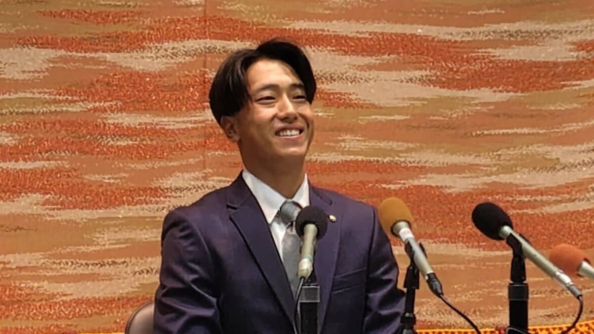 【ドラフト西武６位指名”現役銀行員”川田選手】「盗塁王目指す」 大学の先輩日ハム北山選手との対戦熱望 会見での一問一答 | TBS NEWS DIG (1ページ) - TBS NEWS DIG