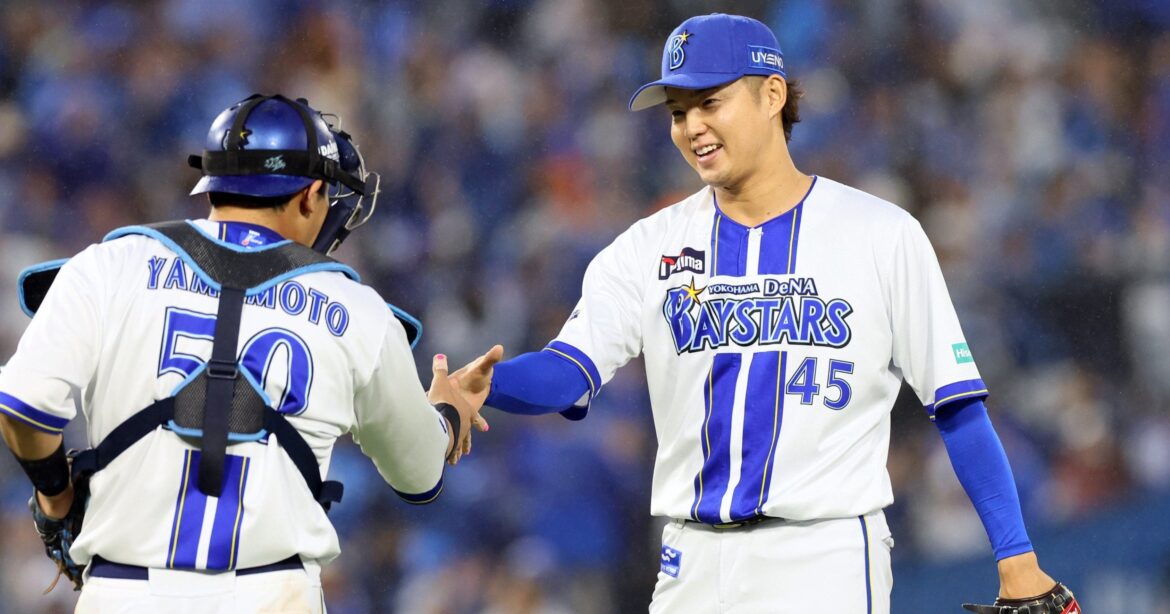 「もう一軍で投げられないかも…」DeNA森原康平33歳がついにCSで復活！ “微笑みのクローザー”が乗り越えた「選手生命にかかわる危機と心の闇」 - プロ野球 - Number Web