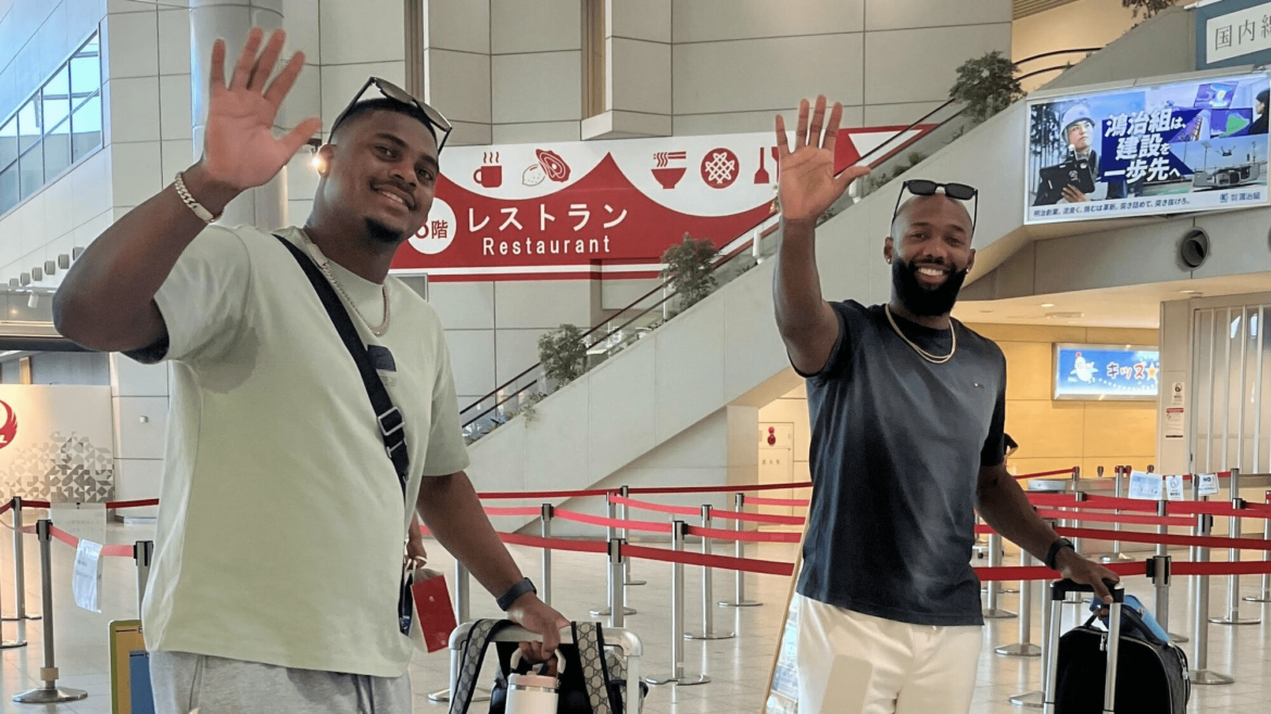 ファビアンとモンテロが広島空港から帰国　ハーンも - 中国新聞デジタル