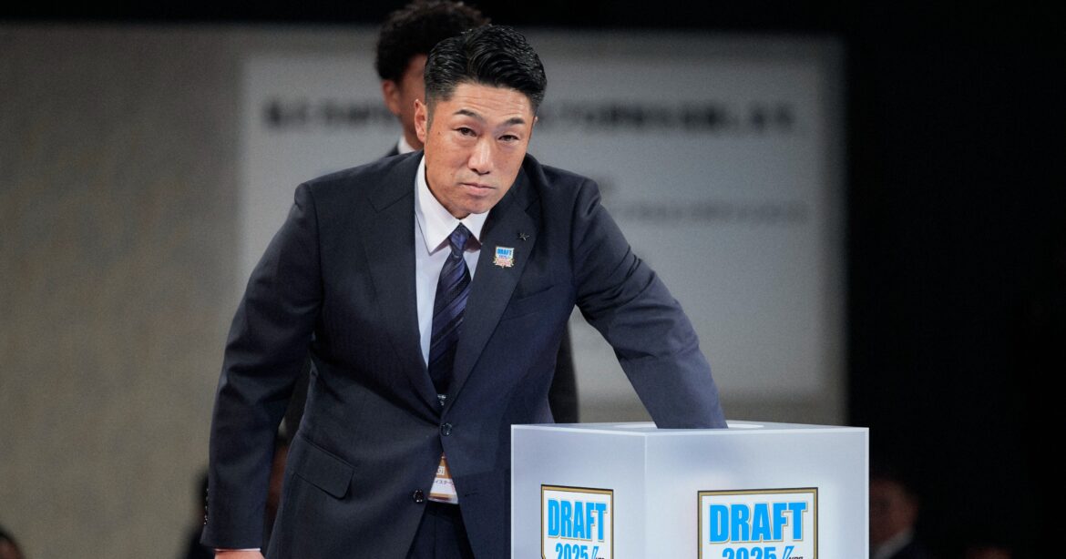 「なぜ我々は佐々木麟太郎を1位指名したのか」DeNA編成部長がドラフト翌日に語った真意「彼には1位がふさわしい」「一本釣りは考えなかった」 – ドラフト会議 | プロ野球 – Number Web 「なぜ我々は佐々木麟太郎を1位指名したのか」DeNA編成部長がドラフト翌日に語った真意「彼には1位がふさわしい」「一本釣りは考えなかった」 - ドラフト会議 | プロ野球 - Number Web