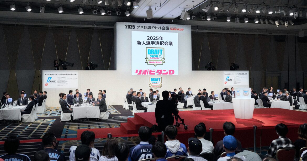 「佐々木麟太郎より驚いたのは…」ベテラン記者が聞いたドラフト会議“敏腕スカウト反省会”「ドラ1確実」サウスポーが2位指名だった“まさかのワケ” - ドラフト会議 | プロ野球 - Number Web