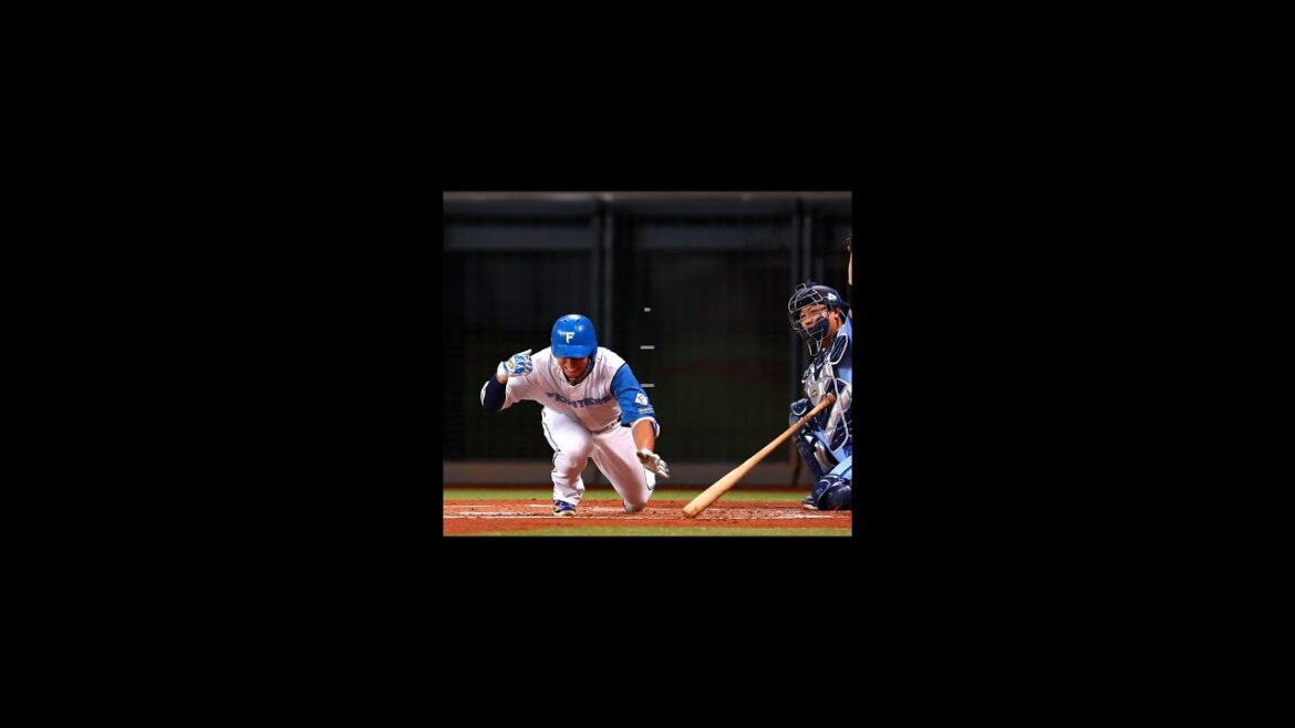 日本ハム松本剛が死球で負傷交代！