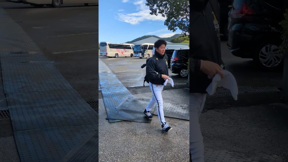 オリックス　秋季キャンプ　『球場にコーチが入場』#オリックスバファローズ #オリックス