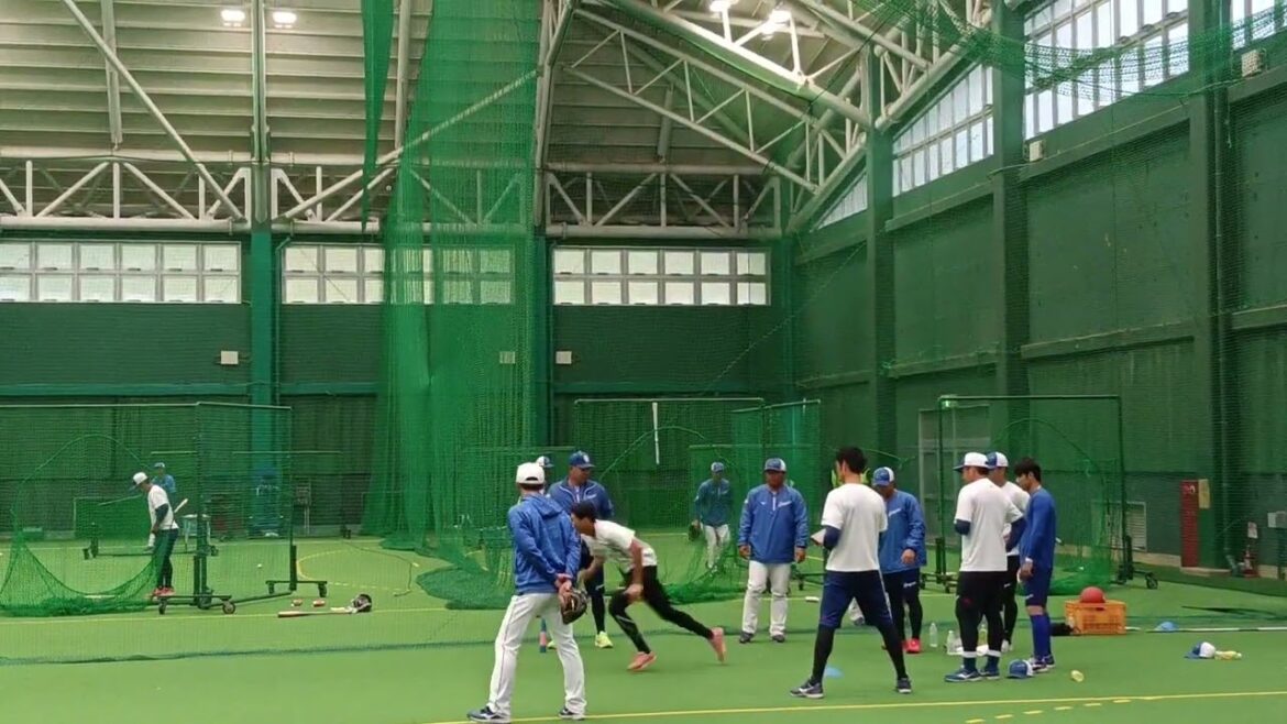 【プロ野球】11.9　中日　秋季キャンプ　『室内練習②』