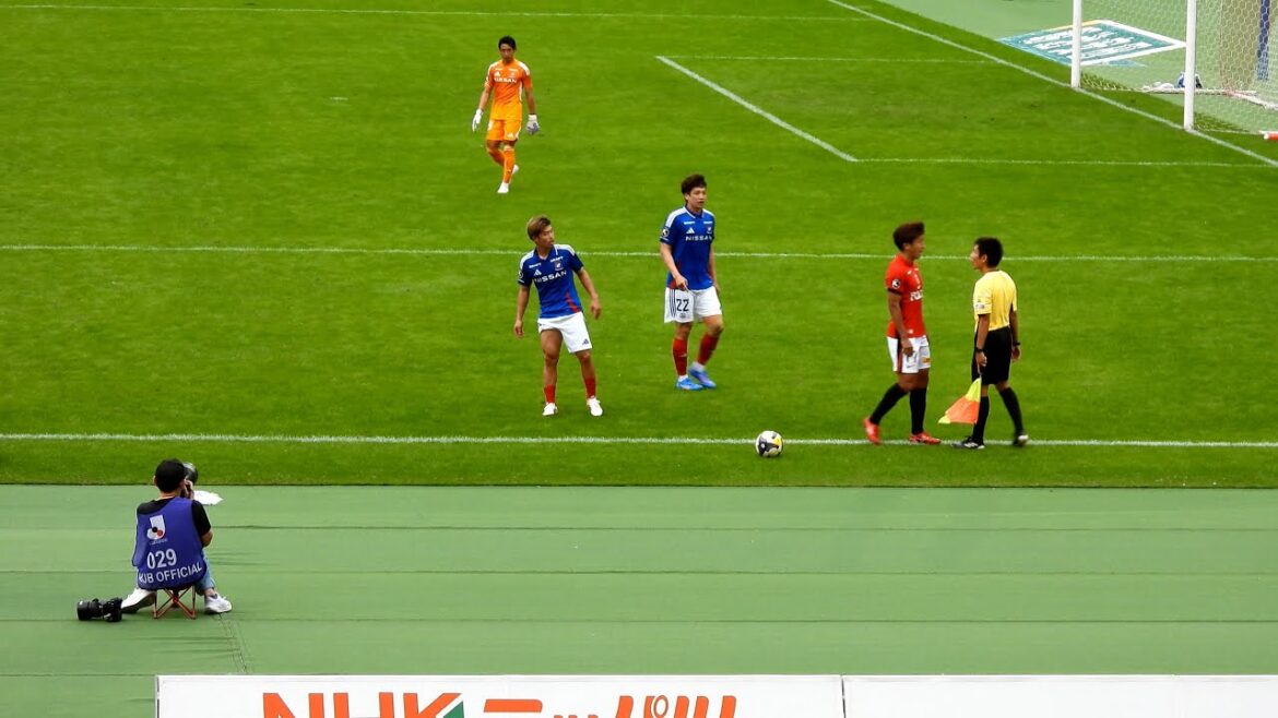 金子・・・退場処分に~2025年10月18日 横浜Fマリノスvs浦和レッズ 金子・・・退場処分に~2025年10月18日 横浜Fマリノスvs浦和レッズ