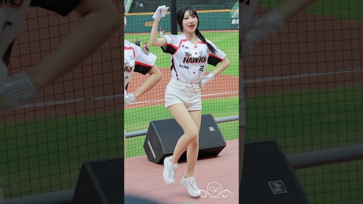 一粒 吳念庭 #一粒 #台鋼雄鷹啦啦隊 台湾プロ野球チア #wingstars #チアリーディングの女の子 안지현 2024/7/13