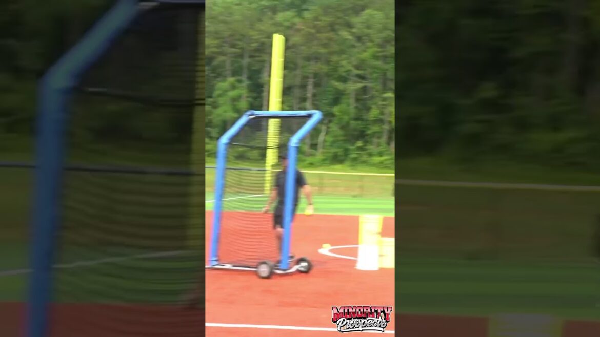 Kiki Mallory one of the best hitters in pro softball - ATL Smoke vs MSP All-Stars Pre Season Games