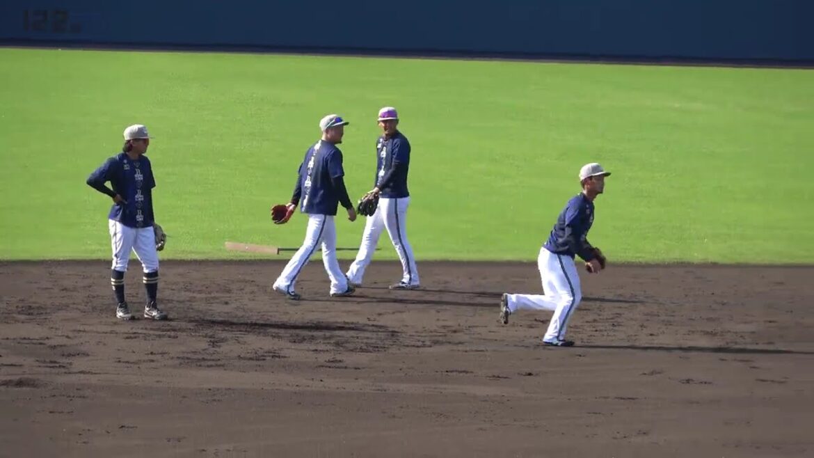 オリックス育成選手たちの守備練習