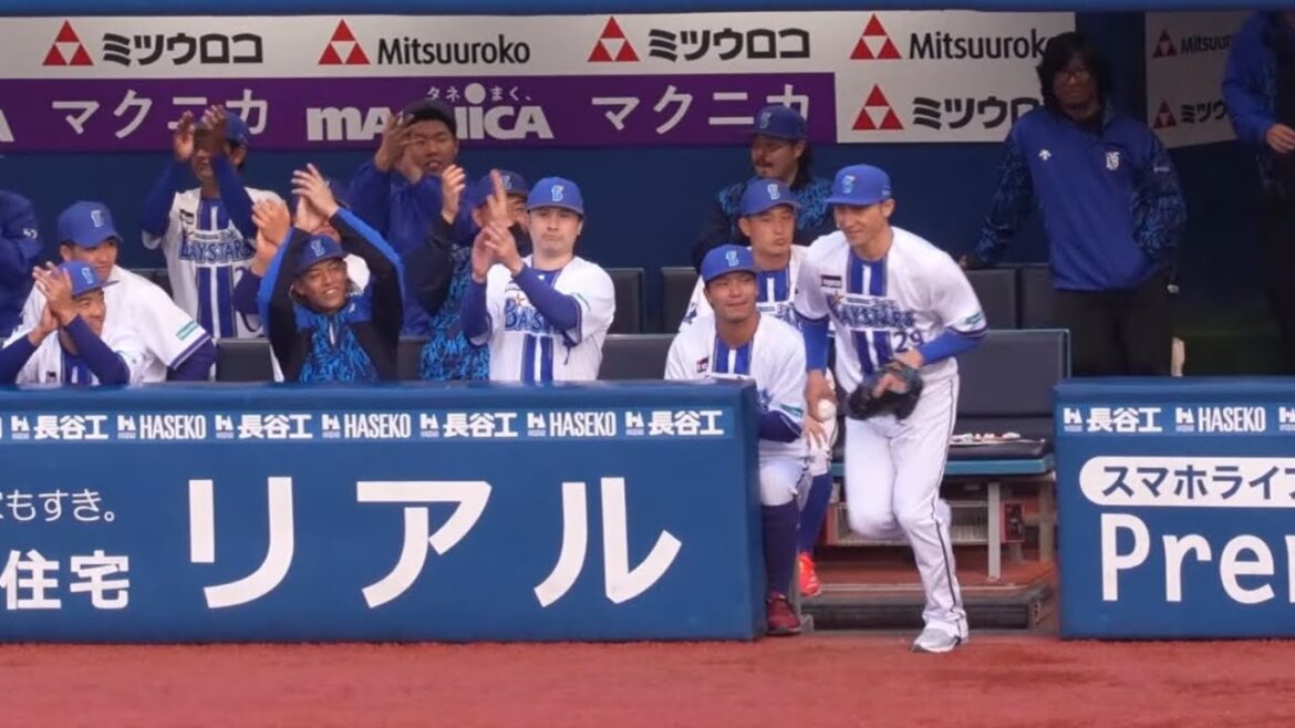 【BAY BLUE FESTIVAL】最後の横浜ユニフォームで伊藤光がマウンドに！スタジアム大盛り上がり！(2025.11.23/ファンフェス2025）