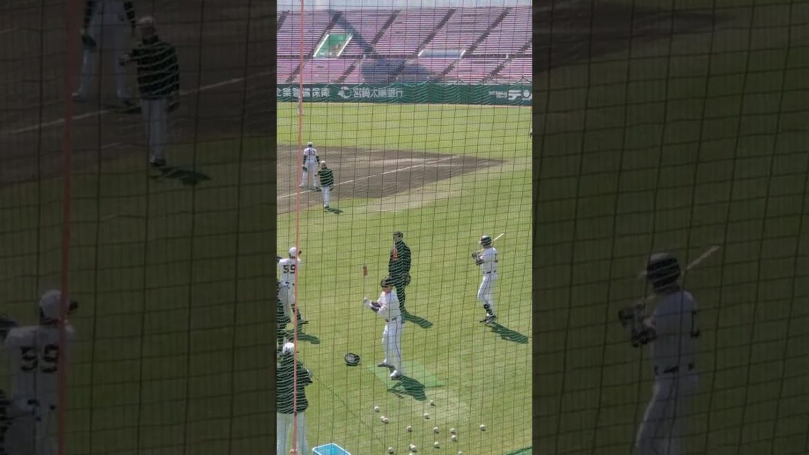 巨人 #郡拓也 選手のトスバッティング /2025年春季キャンプ