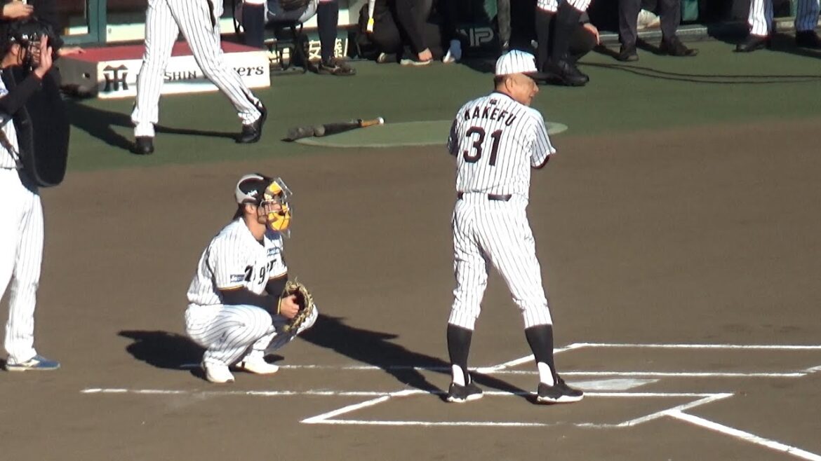【阪神ファン感謝デー2025】阪神タイガースvsレジェンドオールスターズ【2回表裏】葛城育郎さんが衝撃の逆転満塁本塁打！現役時代の代名詞である「ウオー！」とパフォーマンスを披露してレジェンドチーム発奮