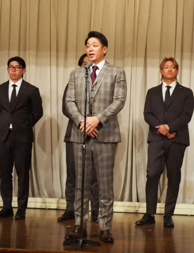 ロッテ・サブロー監督ら「かもめ会」に出席 寺地「僕の四次元ポケットで夢をかなえる」 – スポニチ Sponichi Annex 野球 ロッテ・サブロー監督ら「かもめ会」に出席 寺地「僕の四次元ポケットで夢をかなえる」 - スポニチ Sponichi Annex 野球