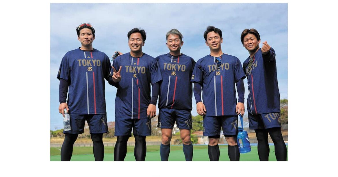 東京ヤクルトスワローズ写真集「with Swallows 2025」予約受付中　23日、ヤクルト「ファン感謝DAY」にて発売 - サンスポ