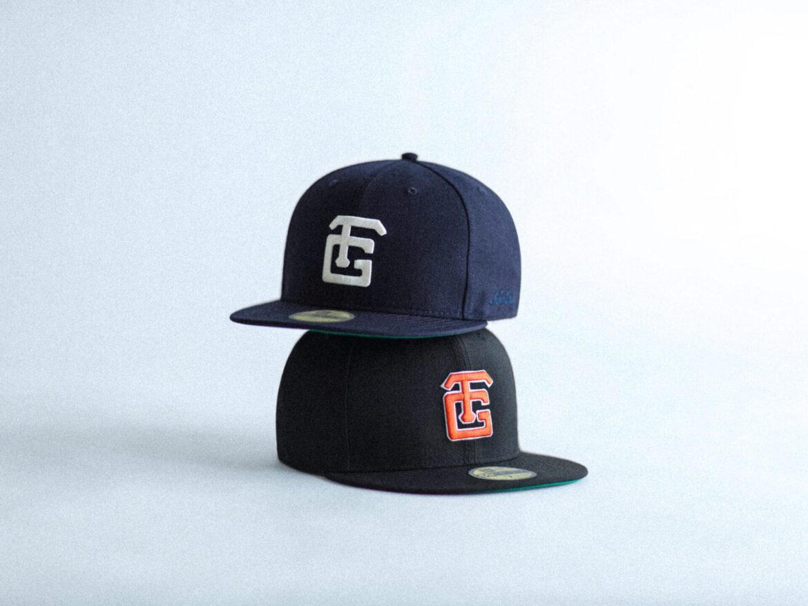〈NEW ERA®︎〉x 読売ジャイアンツ x〈FEAR OF GOD〉によるトリプルコラボへットウェアが発売 (2025年11月1日)