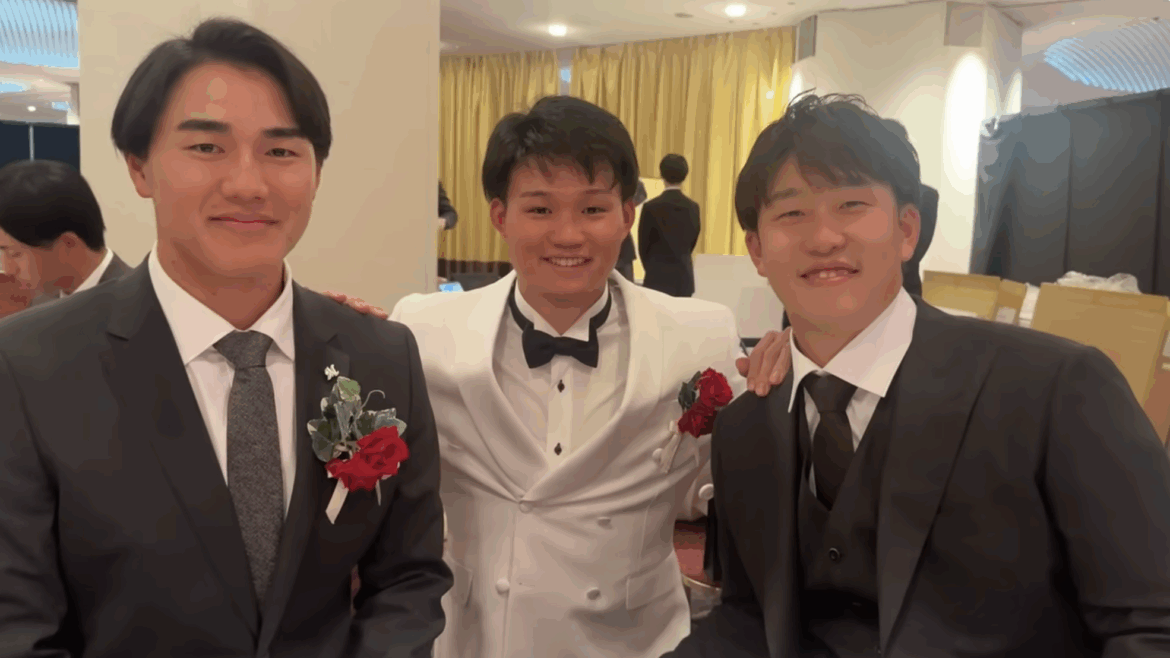 他球団のファンから感謝の声！ロッテ・西川史礁のNPB AWARDS 舞台裏に迫った広報カメラが話題 – BASEBALL KING