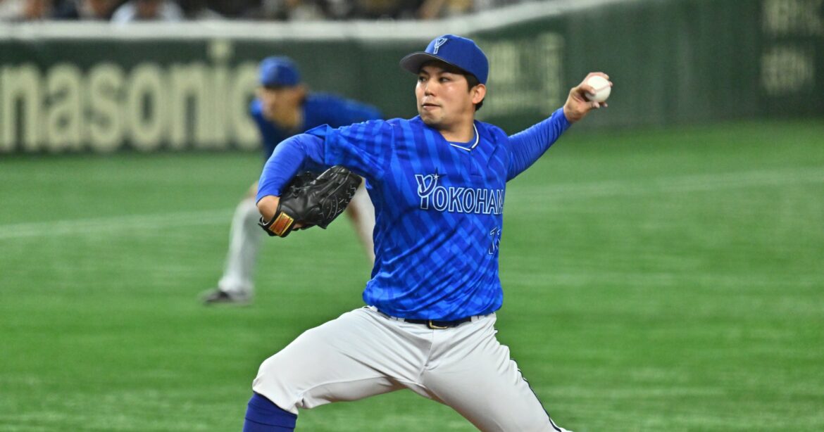 「過去2年以上の疲れを感じていた」最多勝・DeNA東克樹はなぜ“3年続けて”結果を出せたか…試行錯誤と苦闘のシーズンを支えた「考える力」 - プロ野球 - Number Web