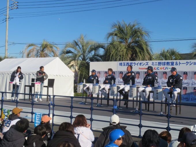  トークショーの様子