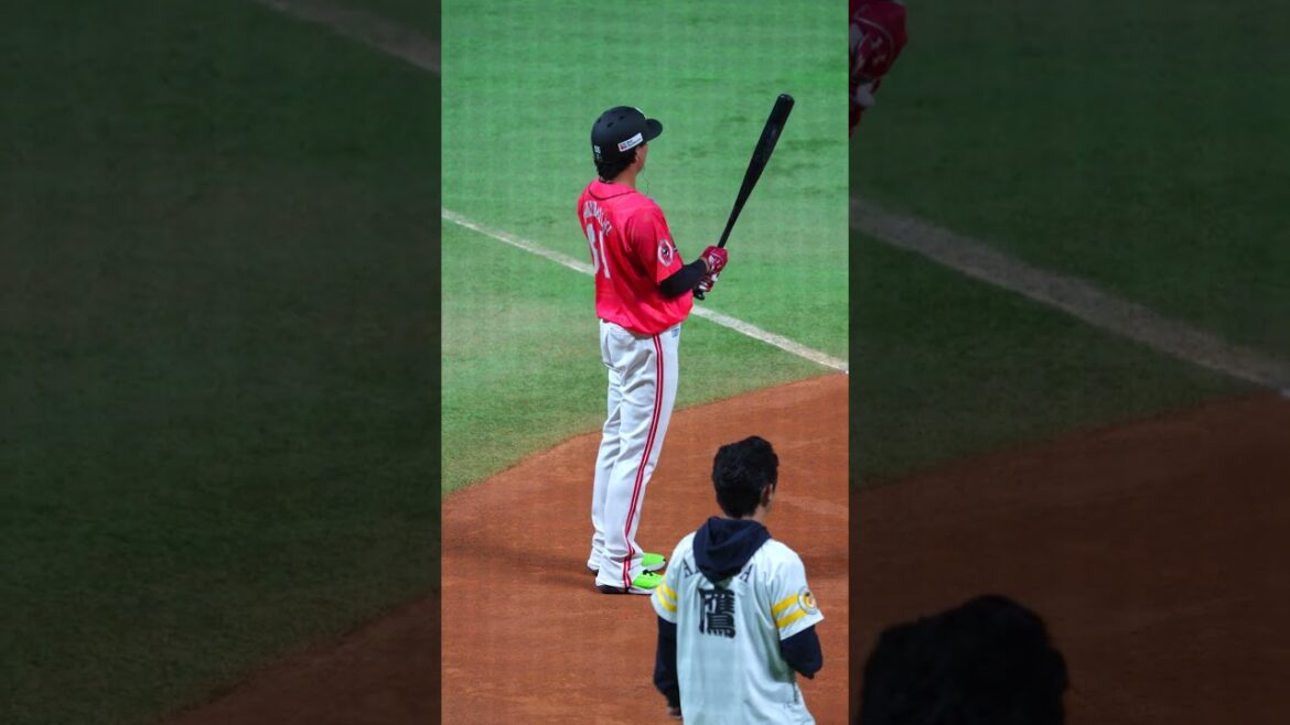 #64 上茶谷大河▶登場曲『Summer/久石譲』▶ファンフェス2025バリタカ球宴紅白戦開幕!▶球審を務めるのはホークスOBの新垣渚さん!▶福岡ソフトバンクホークス #64 上茶谷大河▶登場曲『Summer/久石譲』▶ファンフェス2025バリタカ球宴紅白戦開幕!▶球審を務めるのはホークスOBの新垣渚さん!▶福岡ソフトバンクホークス