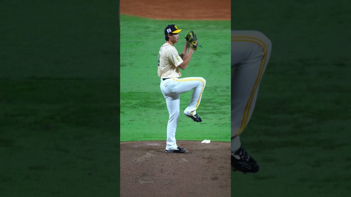 ピッチャー 笹川吉康 #44▶登場曲『怪獣8号のテーマ／坂東祐大』▶ファンフェス2025バリタカ球宴紅白戦▶︎福岡ソフトバンクホークス