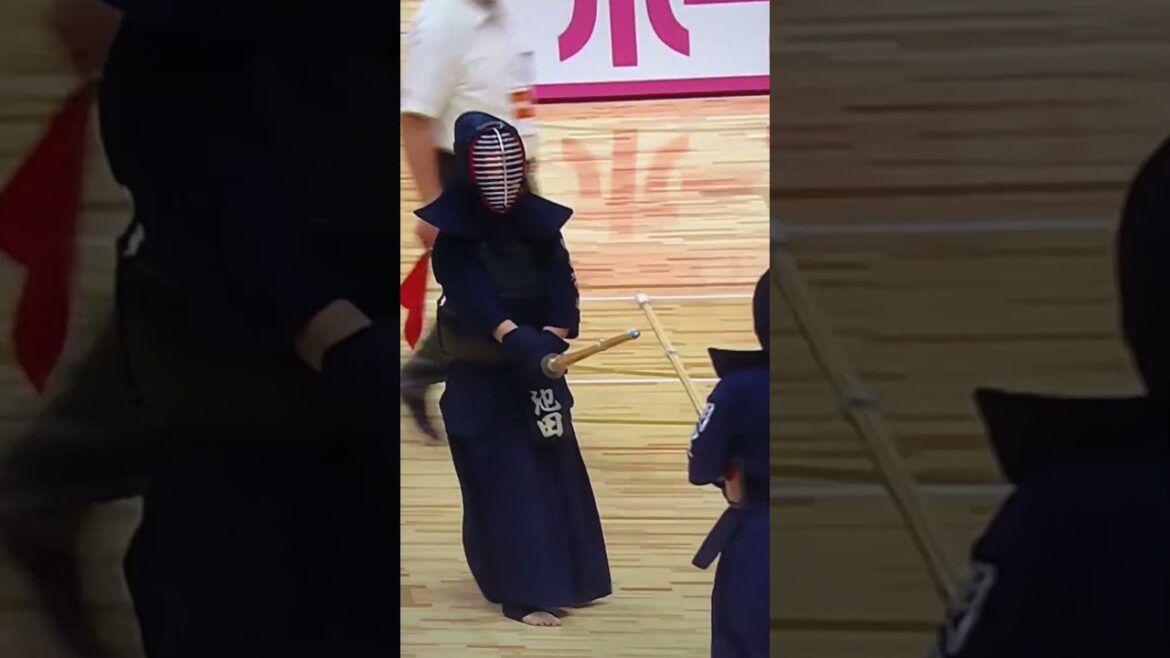 2022年【 玉竜旗（美女剣士 - 美しい飛込面）池田選手（大将：中村学園）】完璧な一本 - 匠の技 - Amazing beautiful swordsman kendo ippon #剣道