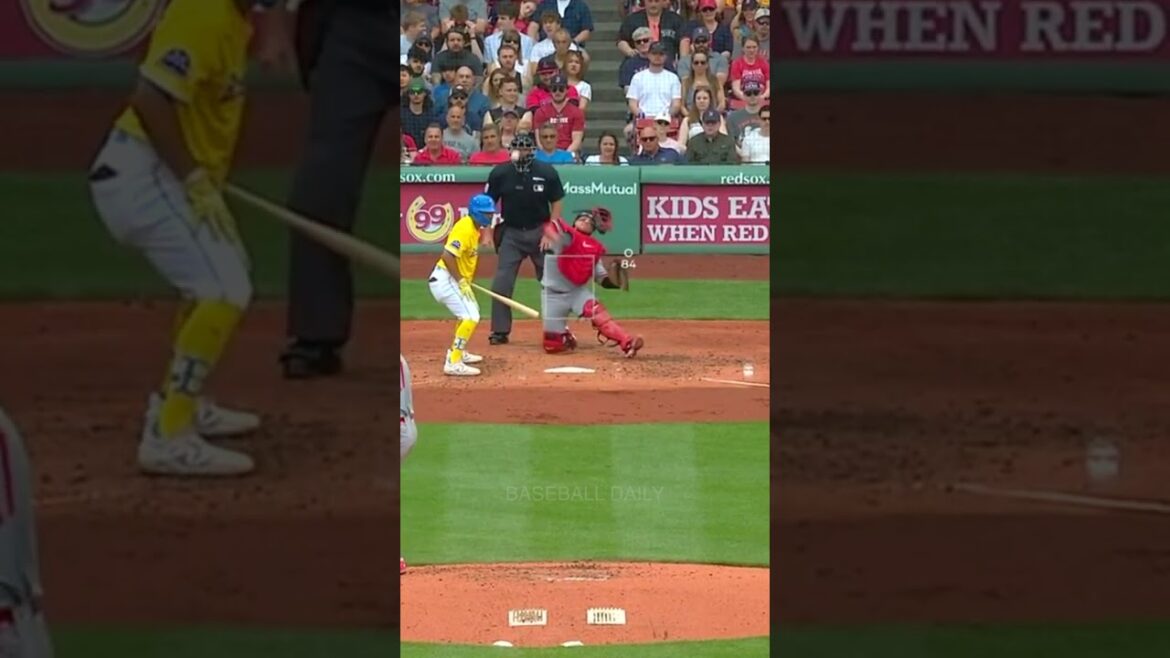 EFFORTLESS For Christian Vasquez 🤷‍♂️ 😮‍💨