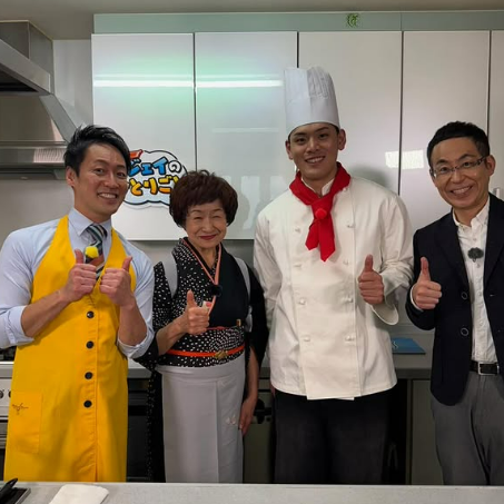 コック姿が似合いすぎ?日本ハム 野村佑希が料理企画に挑戦 | 話題の投稿 | スポーツブル (スポブル) コック姿が似合いすぎ?日本ハム 野村佑希が料理企画に挑戦 | 話題の投稿 | スポーツブル (スポブル)